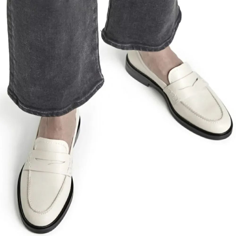 BRAND NEW SODA SLIP-ON ROUND TOE WOMEN"S LOAFERS